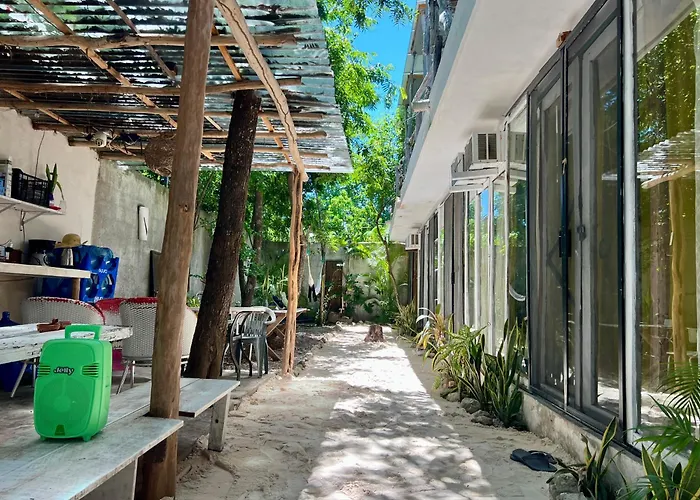 Simple Stays Tulum Hotel Kapselhotel
