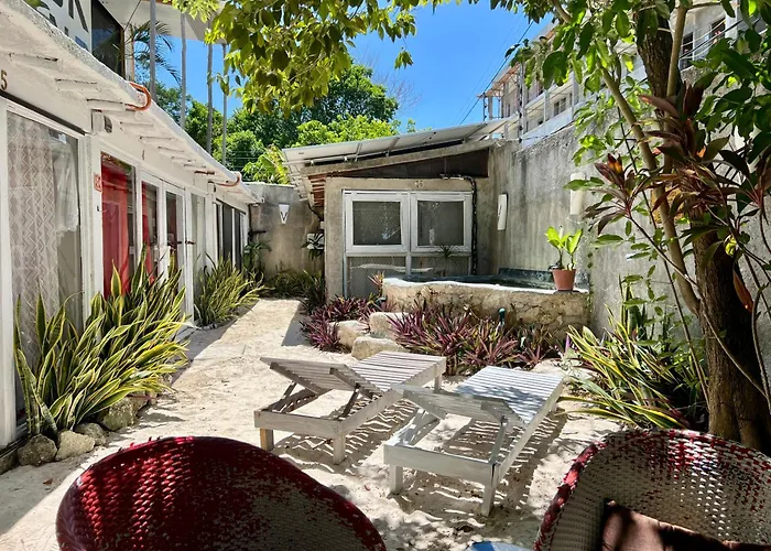 Capsulehotel Awa Eco Retreat Tulum *