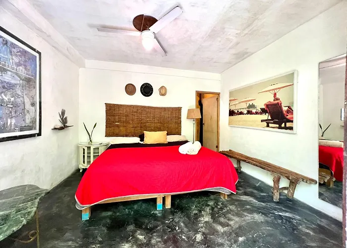 Awa Eco Retreat Tulum Capsule hotel